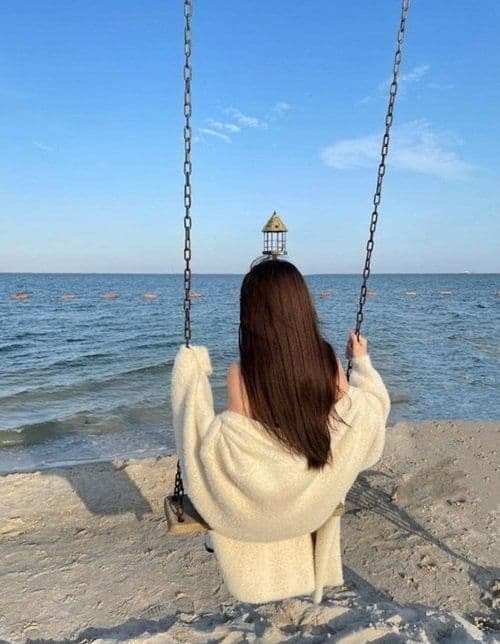 tư thế chụp ảnh khi đi biển  7