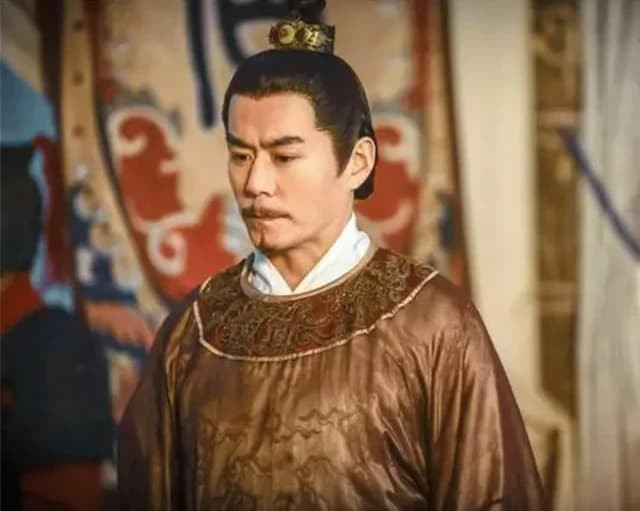 thai-thuong-hoang-trong-lich-su-18-ngoisaovn-w640-h511 17 thai-thuong-hoang-trong-lich-su-18-ngoisaovn-w640-h511 17