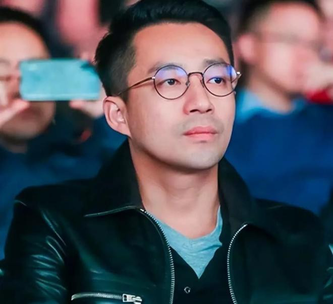 Bị đồn ngoại tình, Uông Tiểu Phi lên 'phốt' ngược vợ cũ dùng thuốc cấm, nghe tiết lộ của mẹ Từ Hy Viên mới thấy xót xa cho thân phận phụ nữ 7 Bị đồn ngoại tình, Uông Tiểu Phi lên 'phốt' ngược vợ cũ dùng thuốc cấm, nghe tiết lộ của mẹ Từ Hy Viên mới thấy xót xa cho thân phận phụ nữ 7