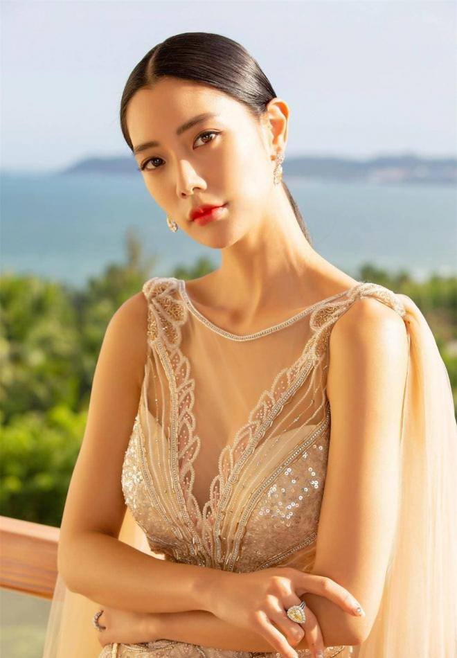 Clara Lee 7