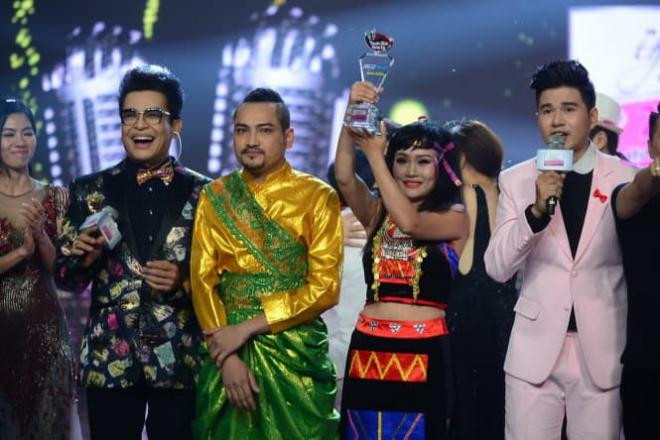 showbiz-viet-co-mot-ca-si-am-tham-xuat-gia-di-tu-sau-3-nam-ly-hon-vo-hoa-hau-8-ngoisaovn-w665-h444 1 showbiz-viet-co-mot-ca-si-am-tham-xuat-gia-di-tu-sau-3-nam-ly-hon-vo-hoa-hau-8-ngoisaovn-w665-h444 1