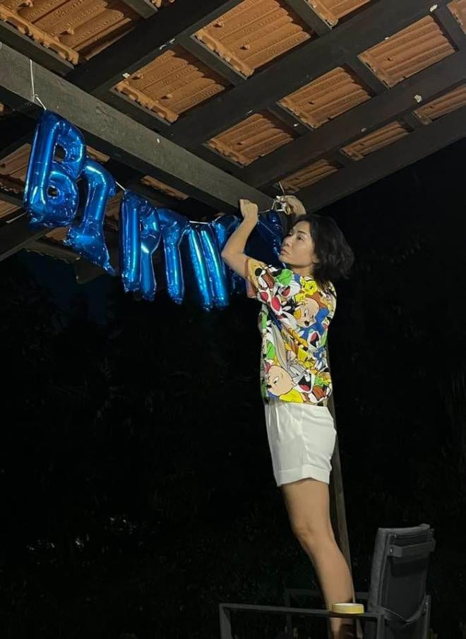 thu-minh-tu-tay-trang-tri-tiec-sinh-nhat-cho-quy-tu-dan-khach-moi-toan-mi-nhan-khoe-vong-1-ngon-ngon-chiem-spotlight-2-ngoisaovn-w700-h960 8
