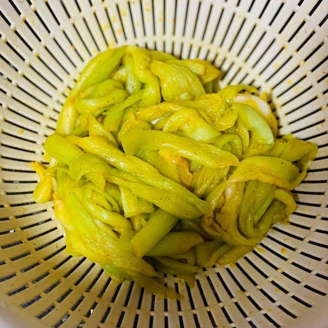 bún sườn dọc mùng  4