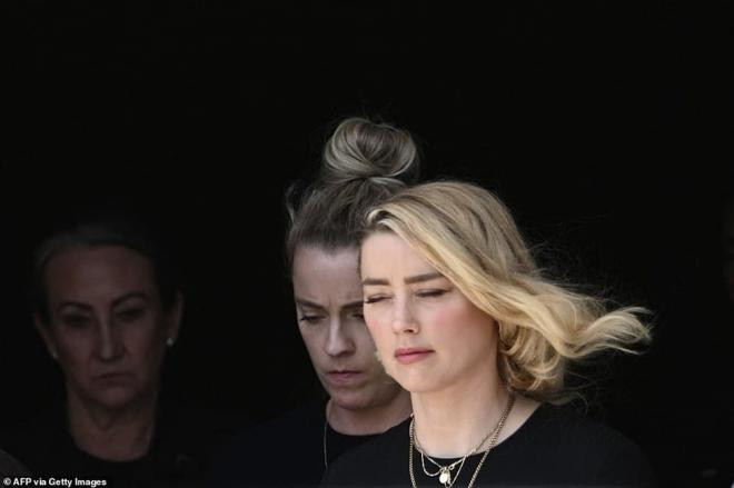 Kết thúc vụ kiện: Johnny Depp toàn thắng rực rỡ, Amber Heard 'mất cả tiếng lẫn miếng'  0