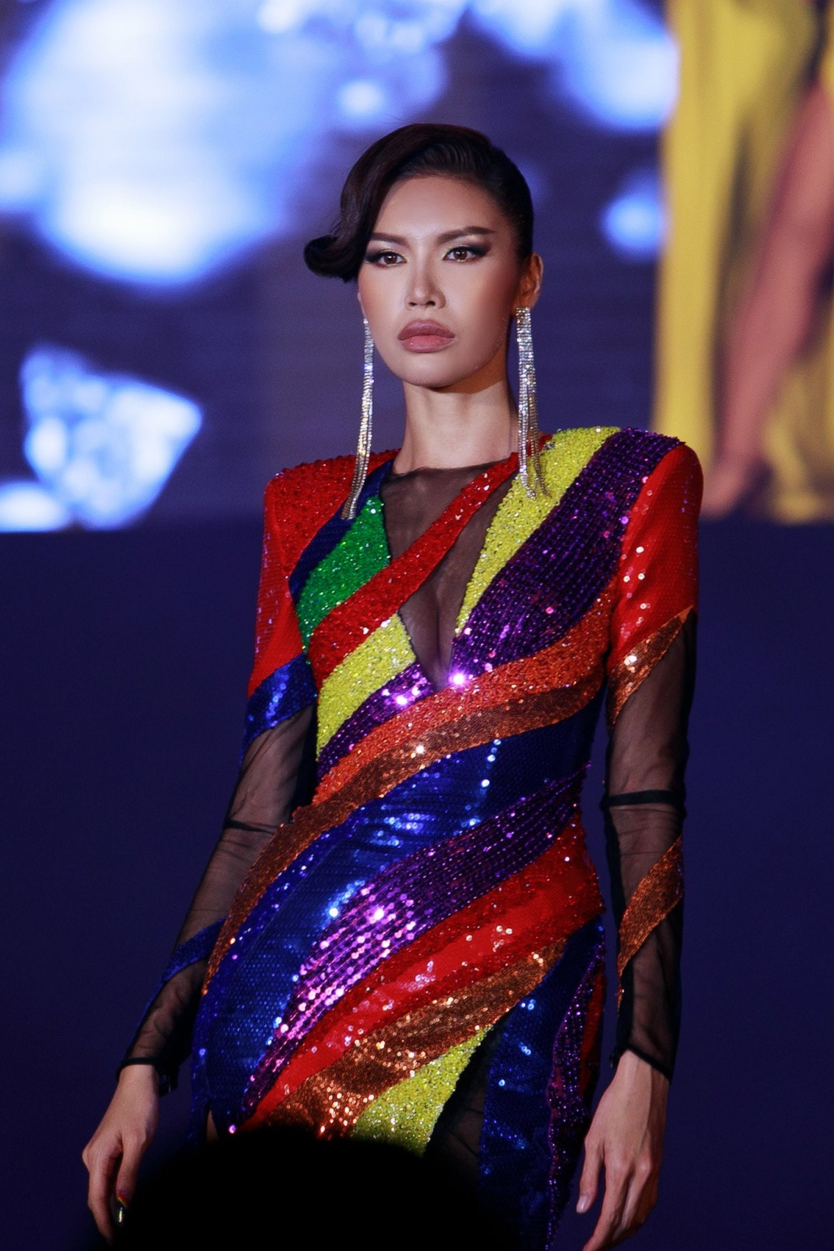 Hoa hậu Tiểu Vy và nhiều hoa hậu nổi tiếng diện đồ ủng hộ cộng đồng LGBTQ+ - ảnh 8