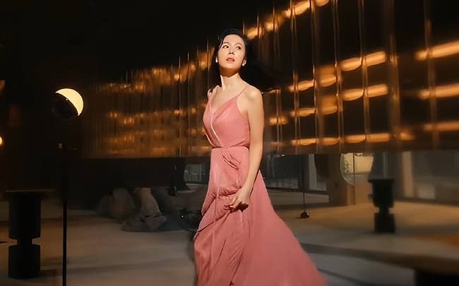 Son ye jin 1