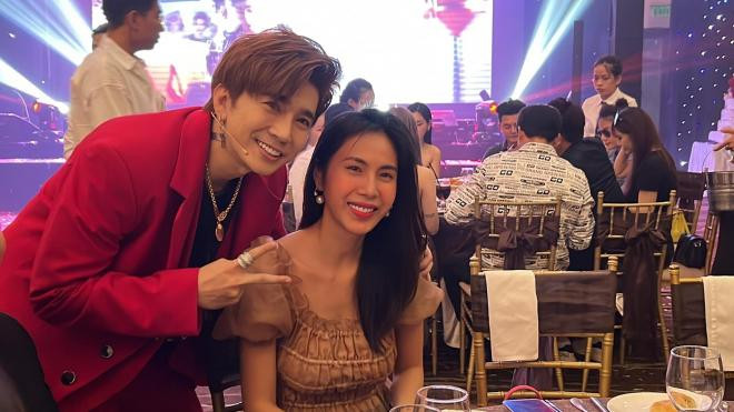 thuy-tien-hiem-hoi-xuat-hien-trong-tiec-sinh-nhat-chi-dan-nhan-sac-qua-ong-kinh-camera-thuong-dep-khong-goc-chet-4-ngoisaovn-w2048-h1152 2