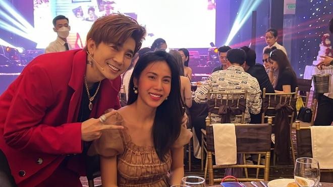 thuy-tien-hiem-hoi-xuat-hien-trong-tiec-sinh-nhat-chi-dan-nhan-sac-qua-ong-kinh-camera-thuong-dep-khong-goc-chet-5-ngoisaovn-w2048-h1152 1
