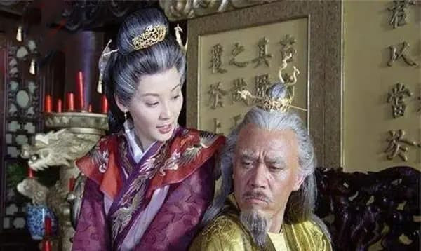 hai-tuoi-bi-giam-cam-den-cuoi-doi-03-ngoisaovn-w600-h358 2 hai-tuoi-bi-giam-cam-den-cuoi-doi-03-ngoisaovn-w600-h358 2