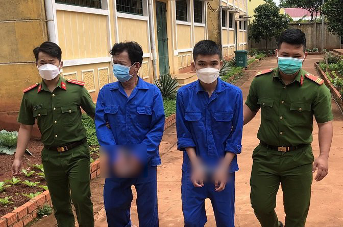 Công an TP Gia Nghĩa bắt giữ Nguyễn Đức Thắng và Nguyễn Văn Đắc