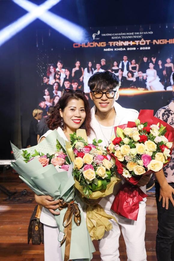 'Lối nhỏ vào đời', diễn viên Hoàng Long, phim hay VTV, phim hay