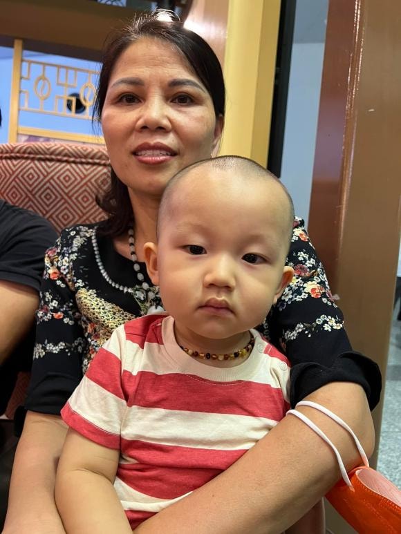 Kỳ Hân, Mạc Hồng Quân, Ly Kute