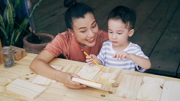 Hoàng Oanh, Hoàng Oanh ly hôn, sao việt 
