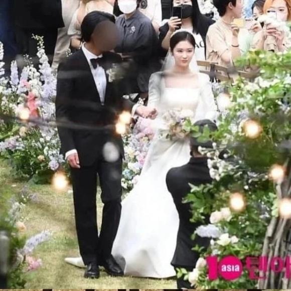 jang nara, lễ cưới jang nara, jang nara váy cưới, mỹ nhân không tuổi, thánh hack tuổi