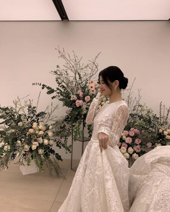 15 bộ váy cưới đắt đỏ nhất của hội mỹ nhân Việt trong ngày trọng đại váy  28 tỷ đồng chưa có ai vượt được