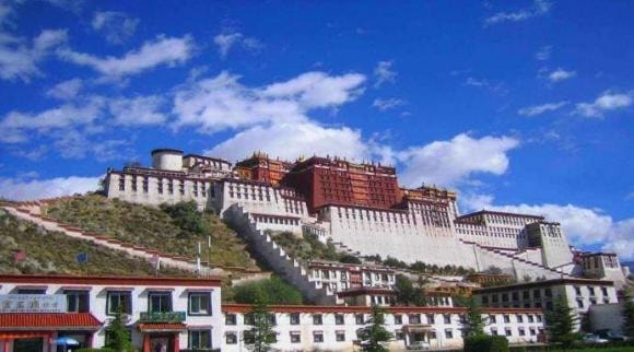 Cung điện Potala, kiến trúc rát vàng