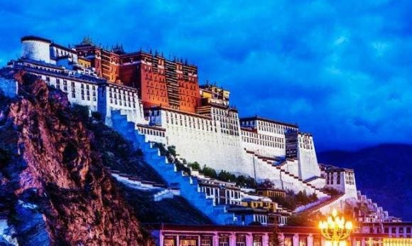 Cung điện Potala, kiến trúc rát vàng