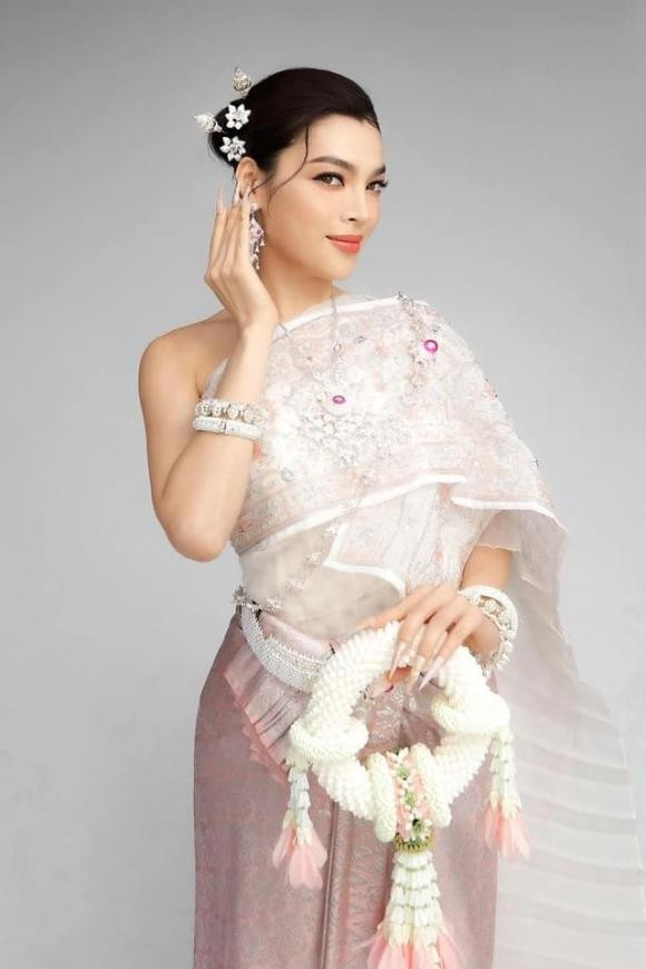 trân đài, phùng trương trân đài, sao việt, miss international queen 