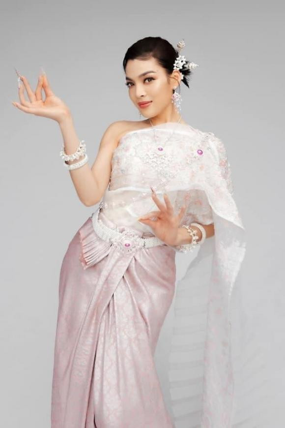 trân đài, phùng trương trân đài, sao việt, miss international queen 