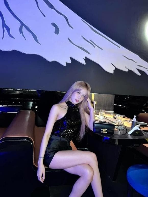 thiều bảo trâm, lisa, sao việt, blackpink 