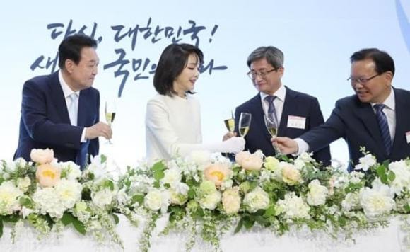 đệ nhất phu nhân hàn quốc, kim keon hee, kim keon-hee, tổng thống hàn quốc
