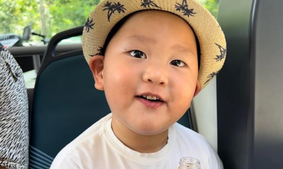Trà My, con trai Trà My, sao việt đi Phú Quốc 