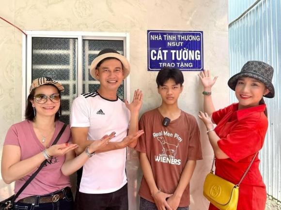 cát tường, thủy tiên, sao việt 