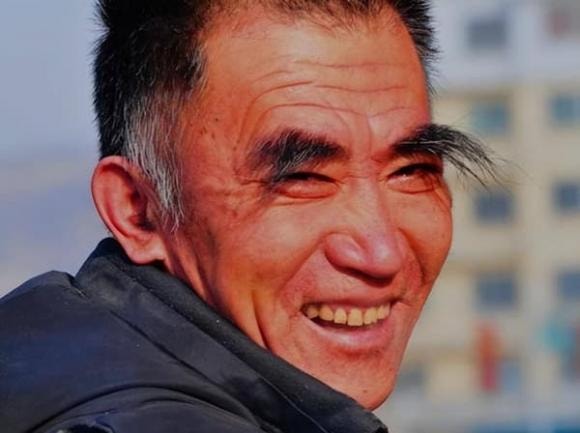 lông mày, lông mày dài, sống thọ