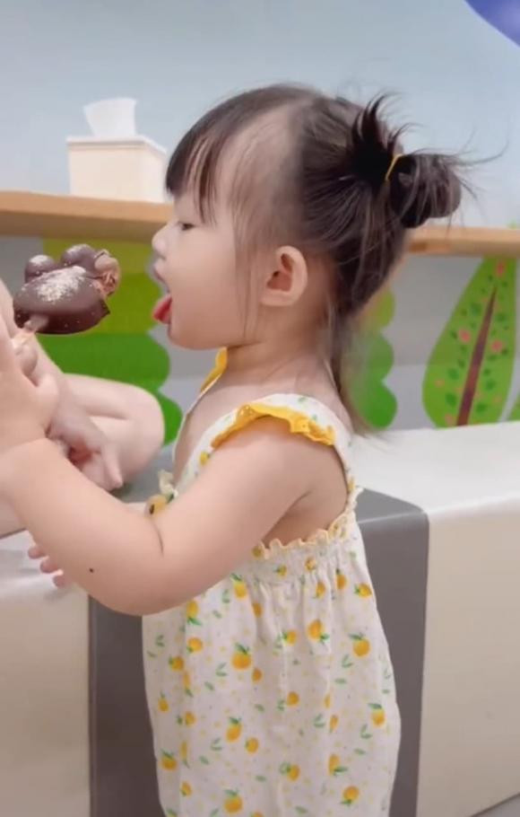 đông nhi, con gái đông nhi, sao việt 