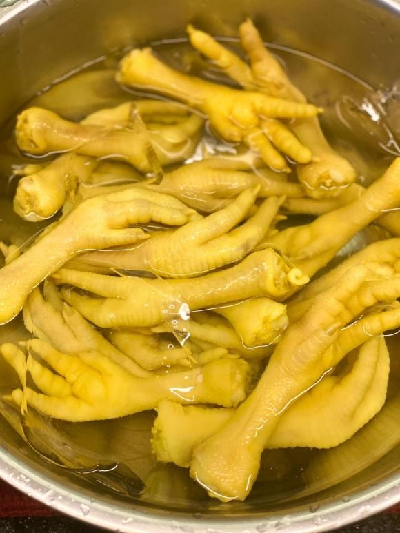 chân gà sốt thái, cách làm chân gà sốt thái, món ngon 