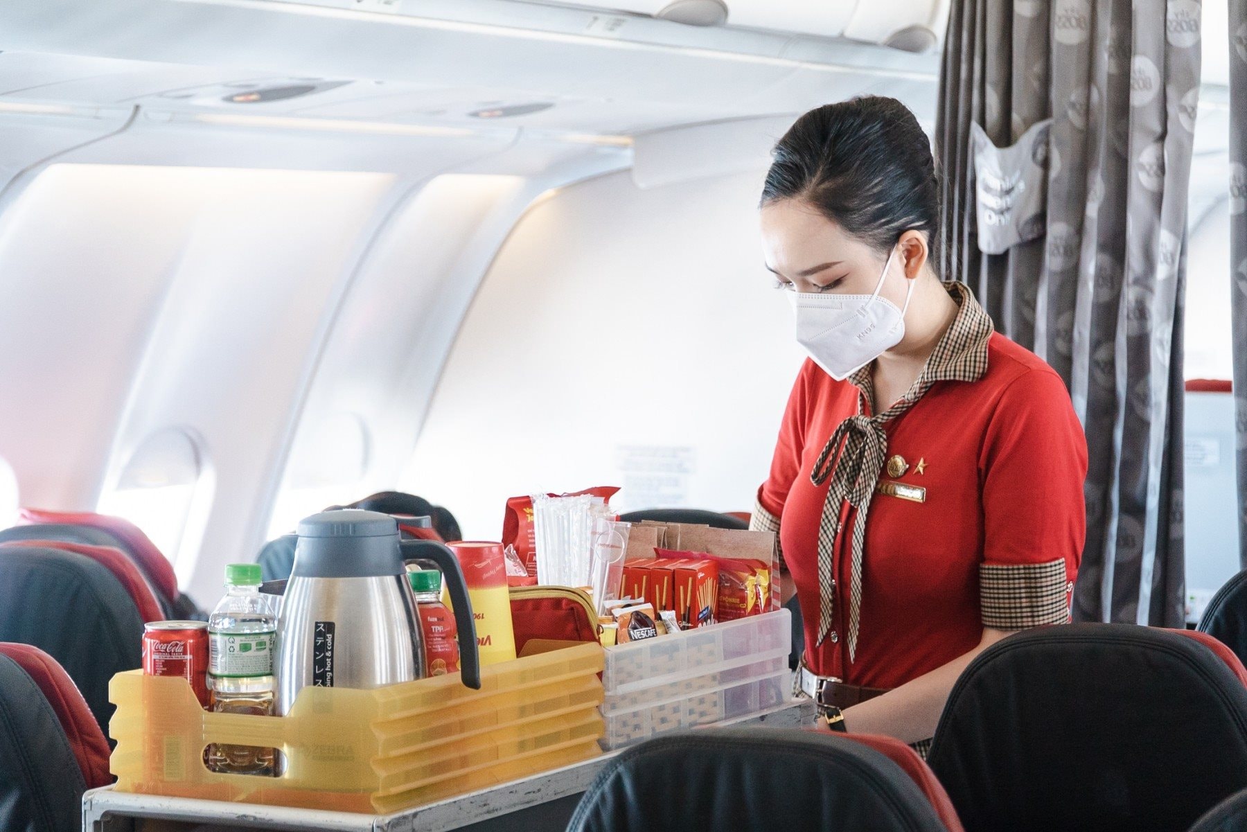 vietjet-air-cabin-crew.jpg