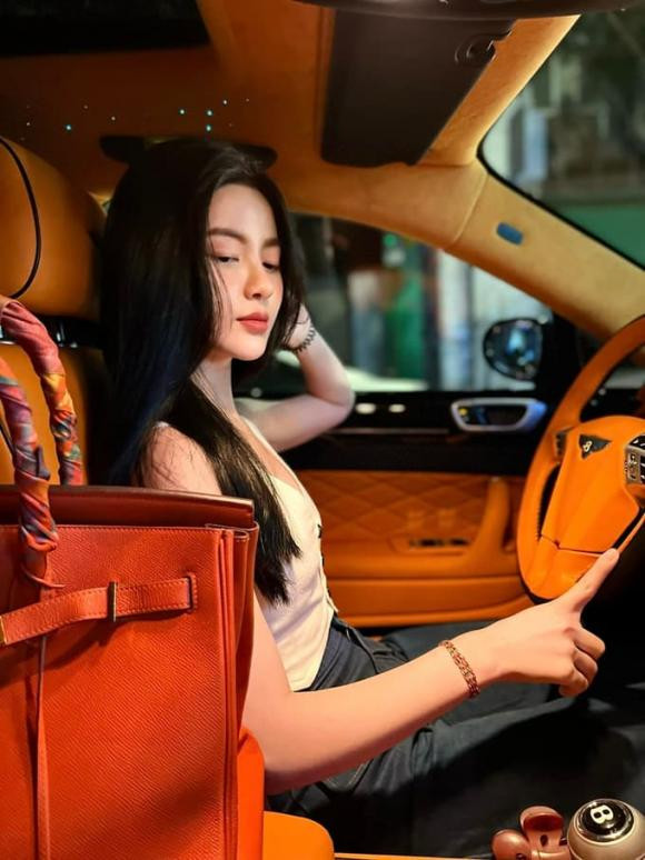 Chu Thanh Huyền , bạn gái Quang Hải, Quang Hải