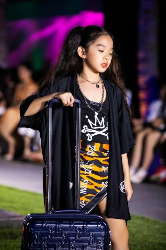 ca sĩ Cindy Thái Tài, sao Việt, siêu mẫu Xuân Lan, con gái Xuân Lan