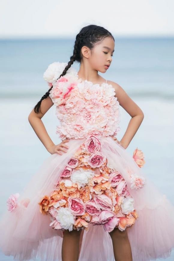 ca sĩ Cindy Thái Tài, sao Việt, siêu mẫu Xuân Lan, con gái Xuân Lan