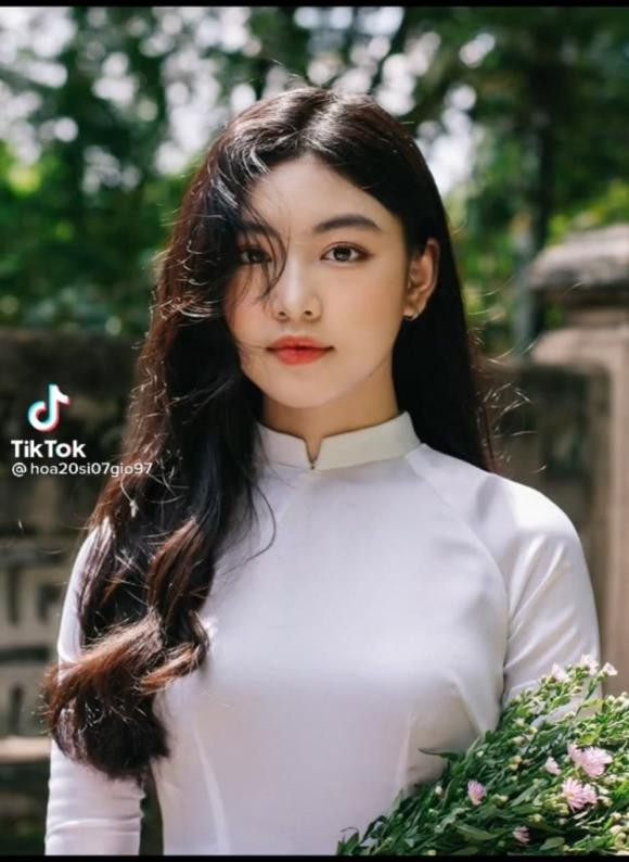 con gái quyền linh, lọ lem, sao việt 