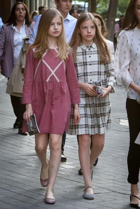leonor, công chúa leonor, hoàng hậu letizia, hoàng gia tây ban nha