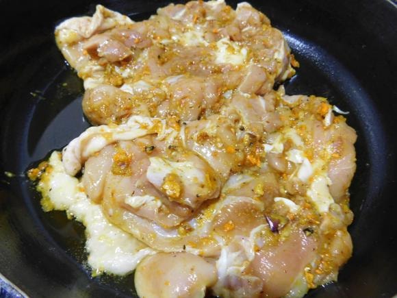 mì xào, gà áp chảo, món ngon 