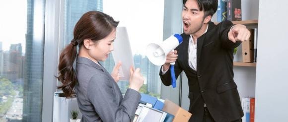 hòa thuận với sếp, môi trường công sở, lưu ý trong môi trường công sở
