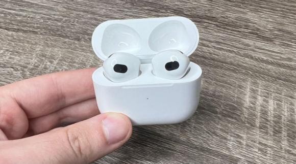 Cach-khai-thac-toi-da-tai-nghe-airpods-6.JPG 0 AirPods, Apple, tai nghe không dây AirPods, sử dụng AirPods, khai thác chức năng AirPods,