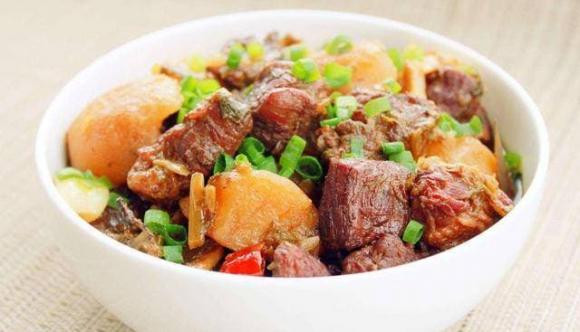 món ngon mỗi ngày, ẩm thực, khoai tây kho với ức bò