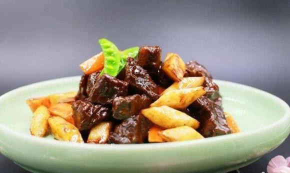 món ngon mỗi ngày, ẩm thực, khoai tây kho với ức bò