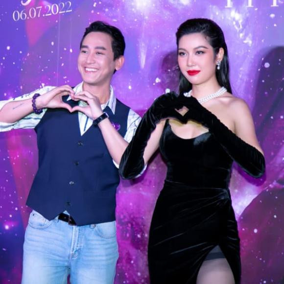 á hậu Thúy Vân, sao Việt
