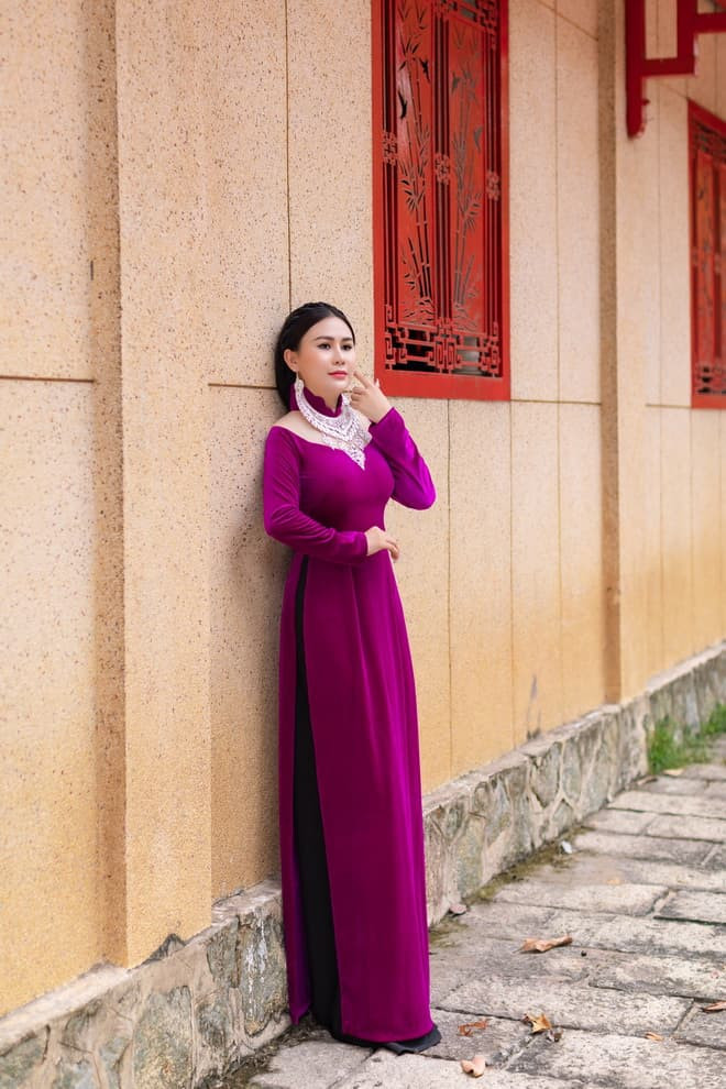 Hoa hậu thiện nguyện Lý Kim Ngân, áo dài, thời trang sao
