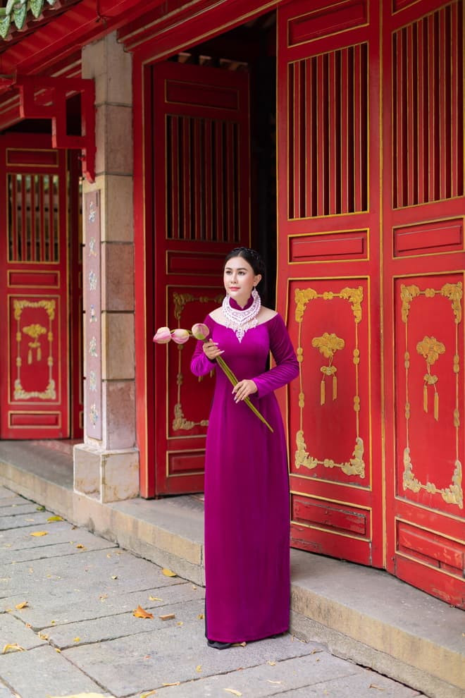 Hoa hậu thiện nguyện Lý Kim Ngân, áo dài, thời trang sao