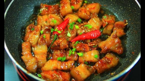 thịt ba chỉ rang cháy cạnh, thịt rang cháy cạnh, món ngon 
