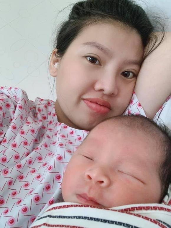 'Thị Nở tái sinh, Quách Phượng, giới trẻ dao kéo 