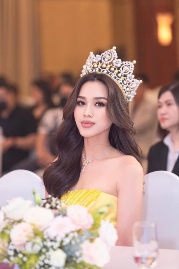 đỗ thị hà, sao việt, hoa hậu đỗ thị hà