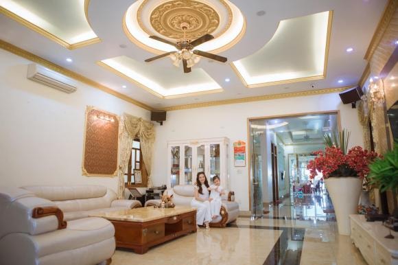 ca sĩ Vy Oanh, sao Việt