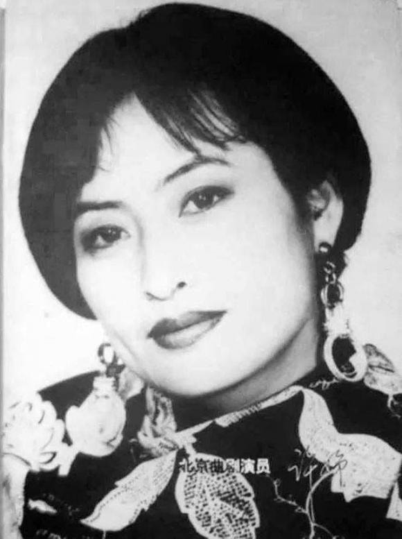 sao Hoa ngữ,Tát Nhật Na,Từ Tùng Tử,Hứa Đệ,Trương Chi Hoa,Đinh Gia Lệ,Vương Lan,Lý Tinh Tinh,Vương Thiến Hoa