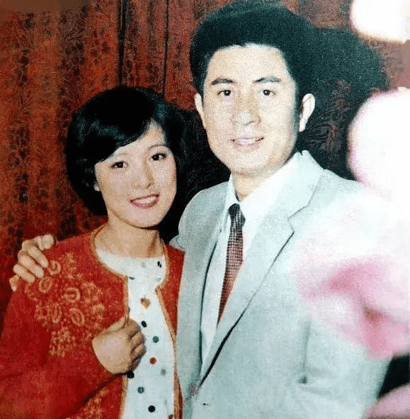sao Hoa ngữ,Tát Nhật Na,Từ Tùng Tử,Hứa Đệ,Trương Chi Hoa,Đinh Gia Lệ,Vương Lan,Lý Tinh Tinh,Vương Thiến Hoa